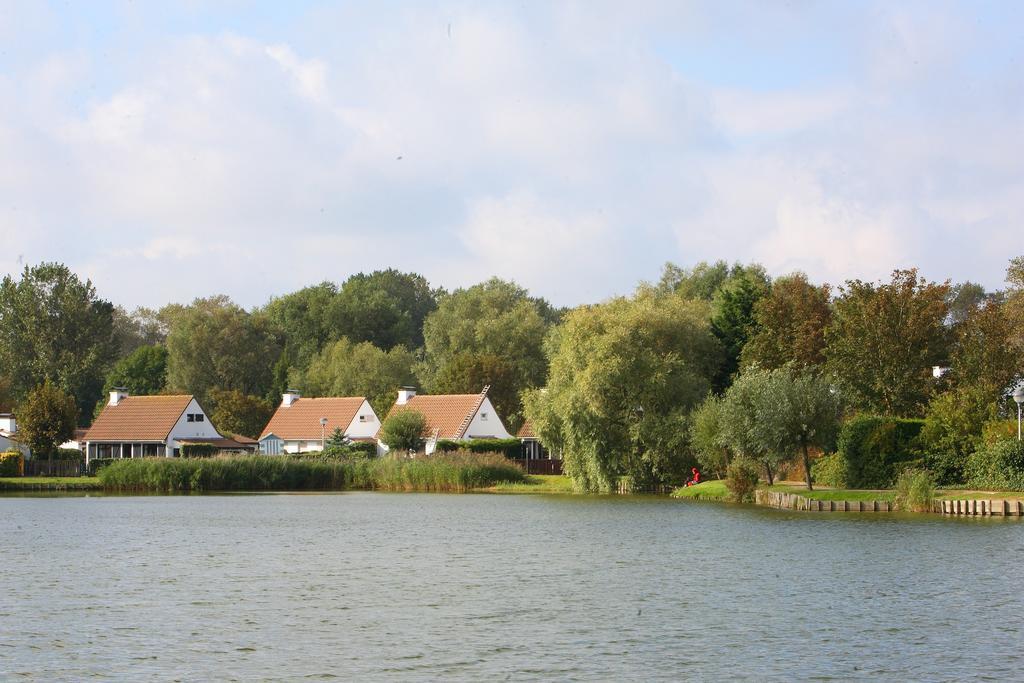 Sunparks Oostduinkerke - Plopsaland Hotel Exterior photo